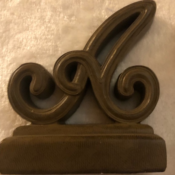 “Red Barrel Studios” A-Z Bookends; Mahogany Brown Color; Pre-Owned; Funky Fun! - Picture 3 of 12